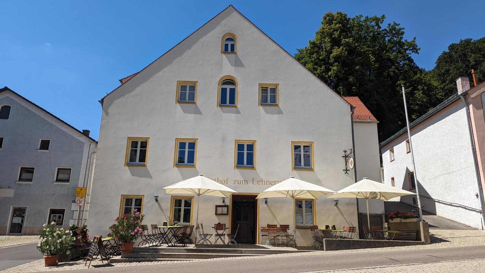 Ferienwohnungen Lehnerwirt Breitenbrunn  エクステリア 写真